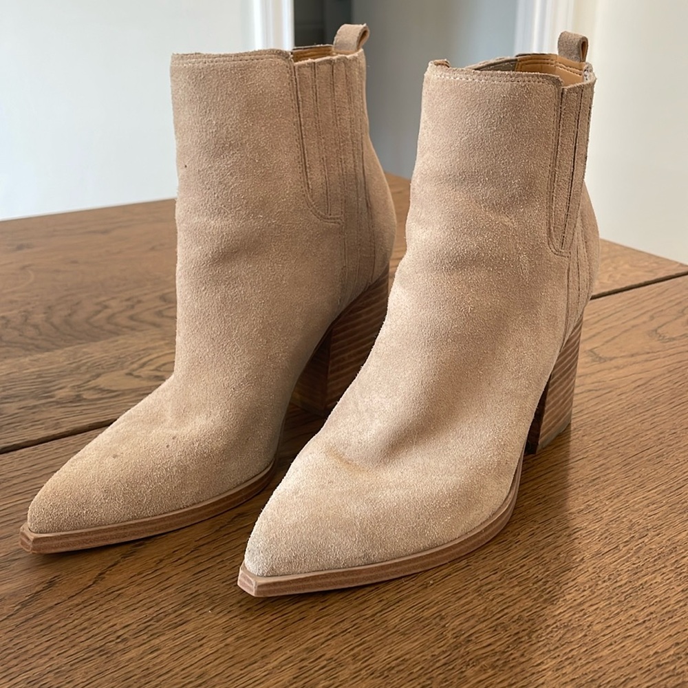 Marc Fisher LTD Oshay Pointed Toe Booties